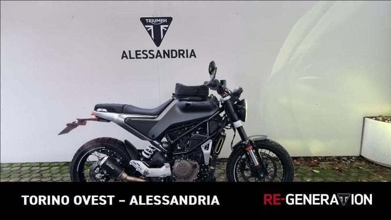 HUSQVARNA Svartpilen 401 4T