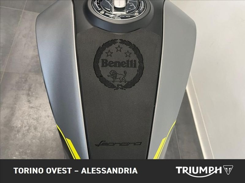 BENELLI Leoncino 250 E4