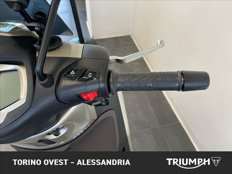 PIAGGIO Beverly 300 hpe abs-asr