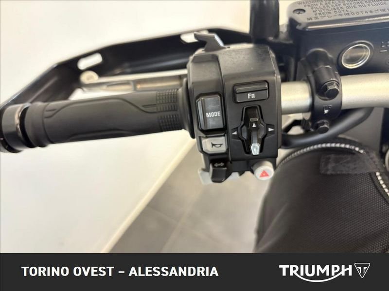 HONDA X-ADV 750 DCT Abs