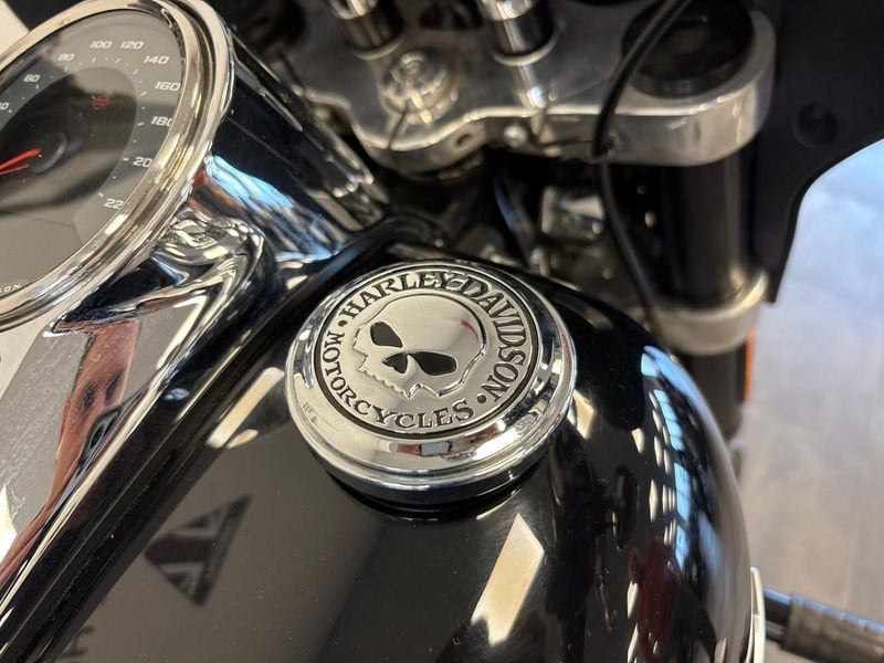 HARLEY DAVIDSON Sport Glide 107 1745 