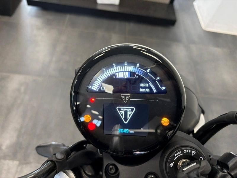 TRIUMPH Speed Twin 900 Pure White/Blue/Orange Abs