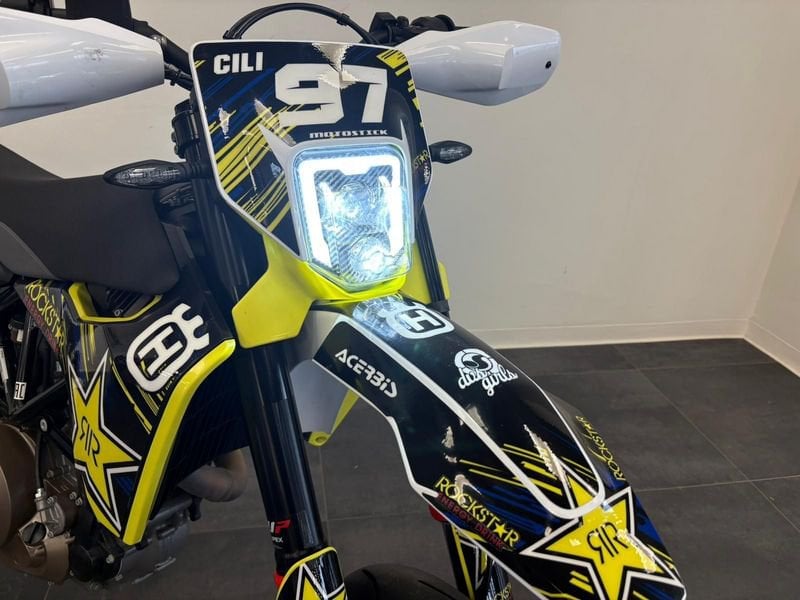 HUSQVARNA Supermoto 701 4T 