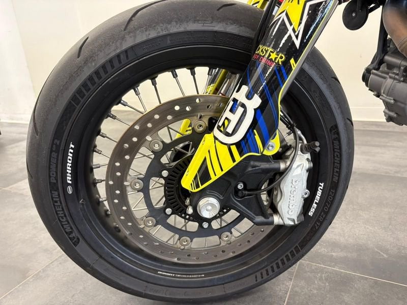 HUSQVARNA Supermoto 701 4T 