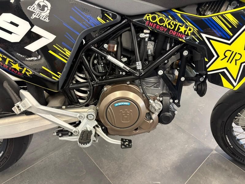 HUSQVARNA Supermoto 701 4T 