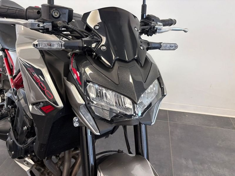 KAWASAKI Z 900 