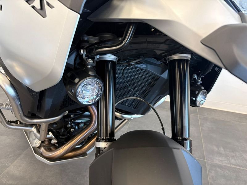 BMW F 900 GS Adventure Ride Pro Abs