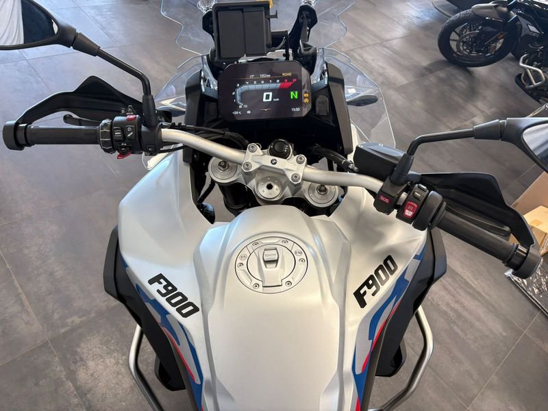 BMW F 900 GS Adventure Ride Pro Abs