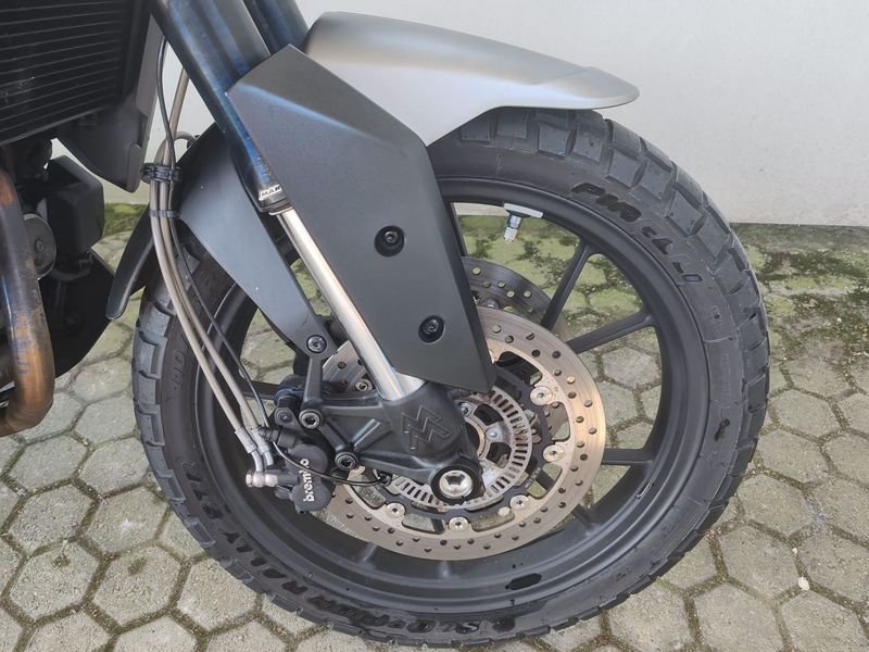 MOTO MORINI X Cape 650 cerchi in lega Abs