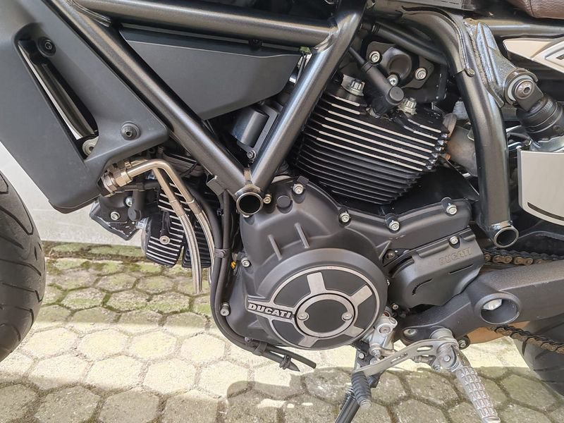 DUCATI Scrambler 800 Cafe Racer