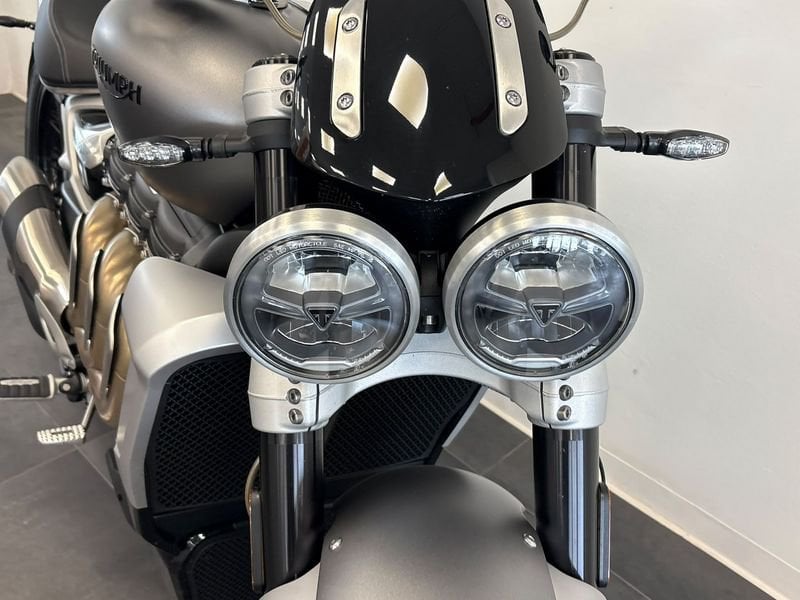 TRIUMPH Rocket III 2500 R