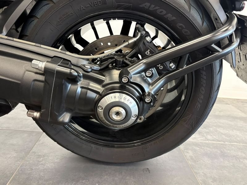 TRIUMPH Rocket III 2500 R
