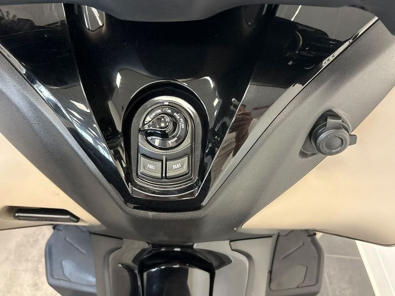YAMAHA Tricity 300 Abs