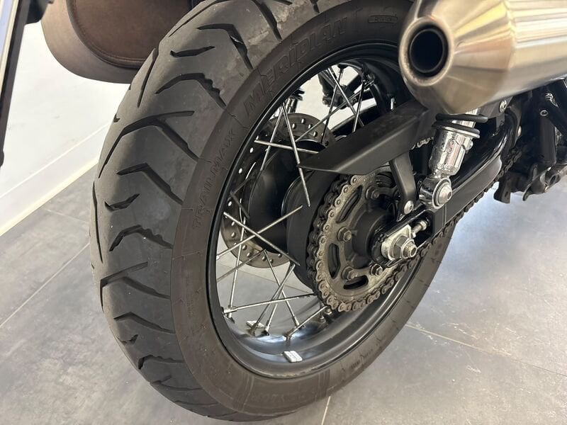 TRIUMPH Street Scrambler 900 