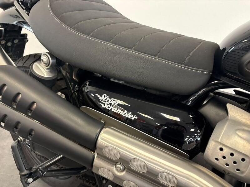 TRIUMPH Street Scrambler 900 